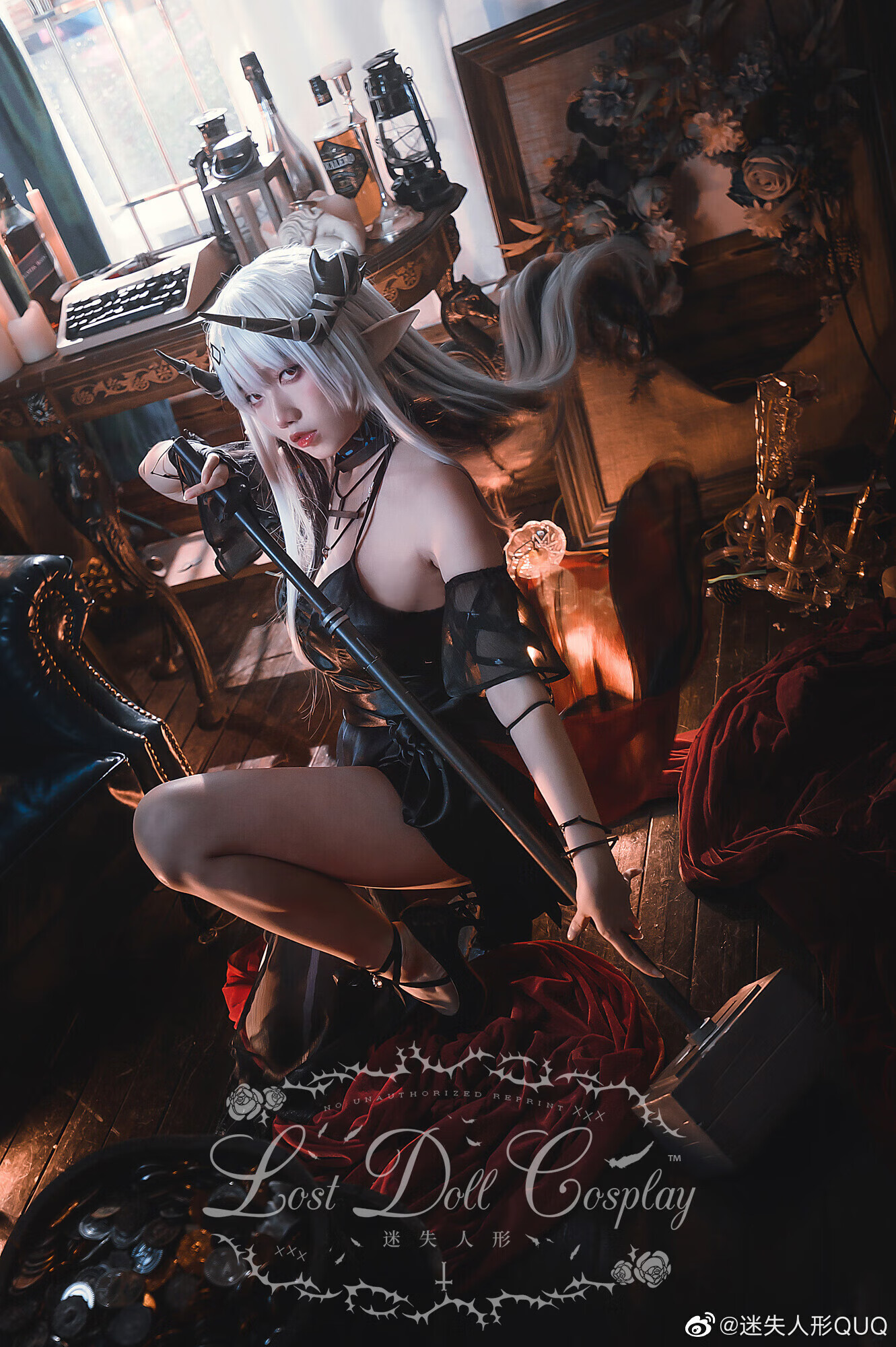 迷失人形QUQcos明日方舟——泥岩，清纯冷艳并存的美女COSER