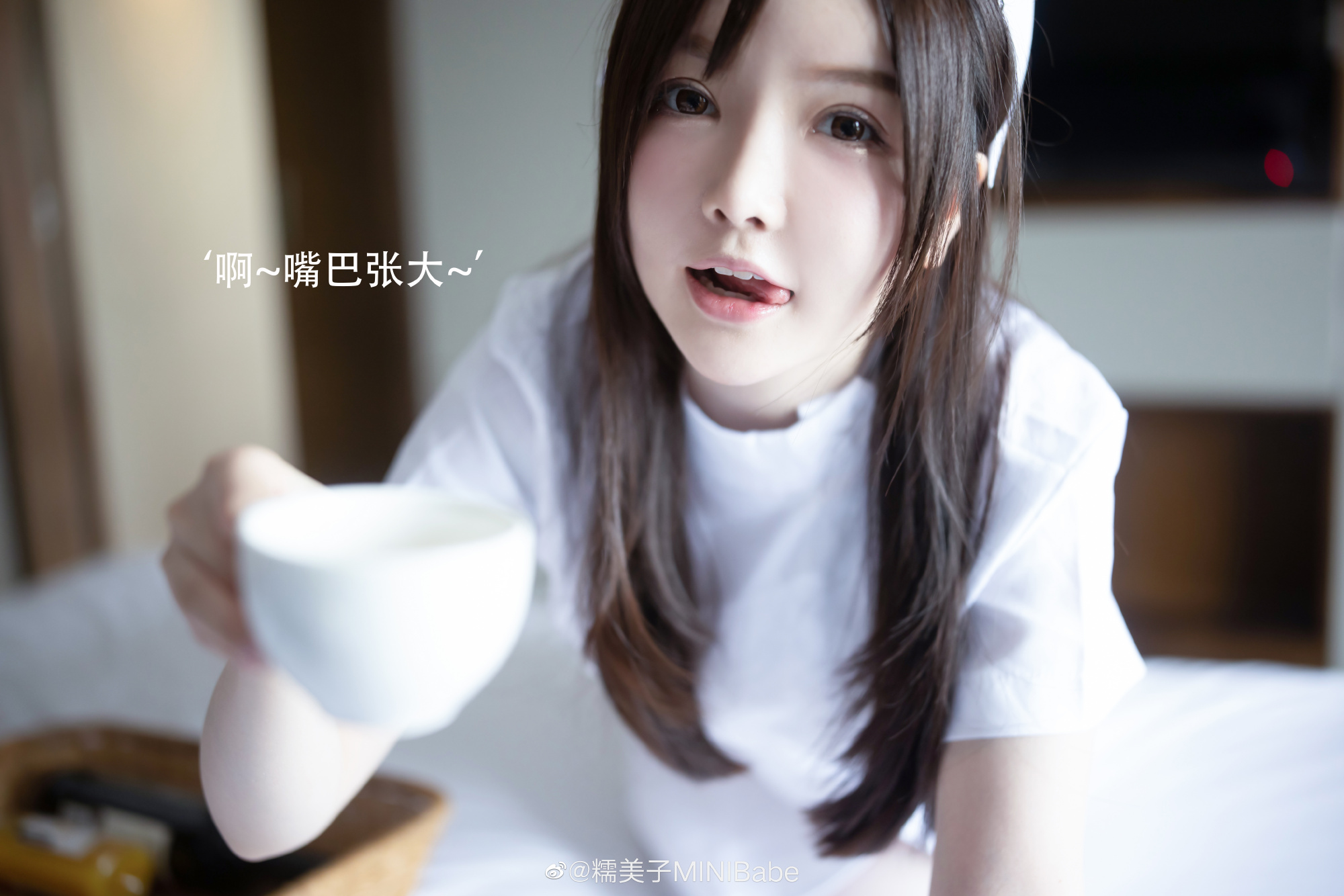 纯欲护士糯美子MINIBabe，你想做他的病人吗