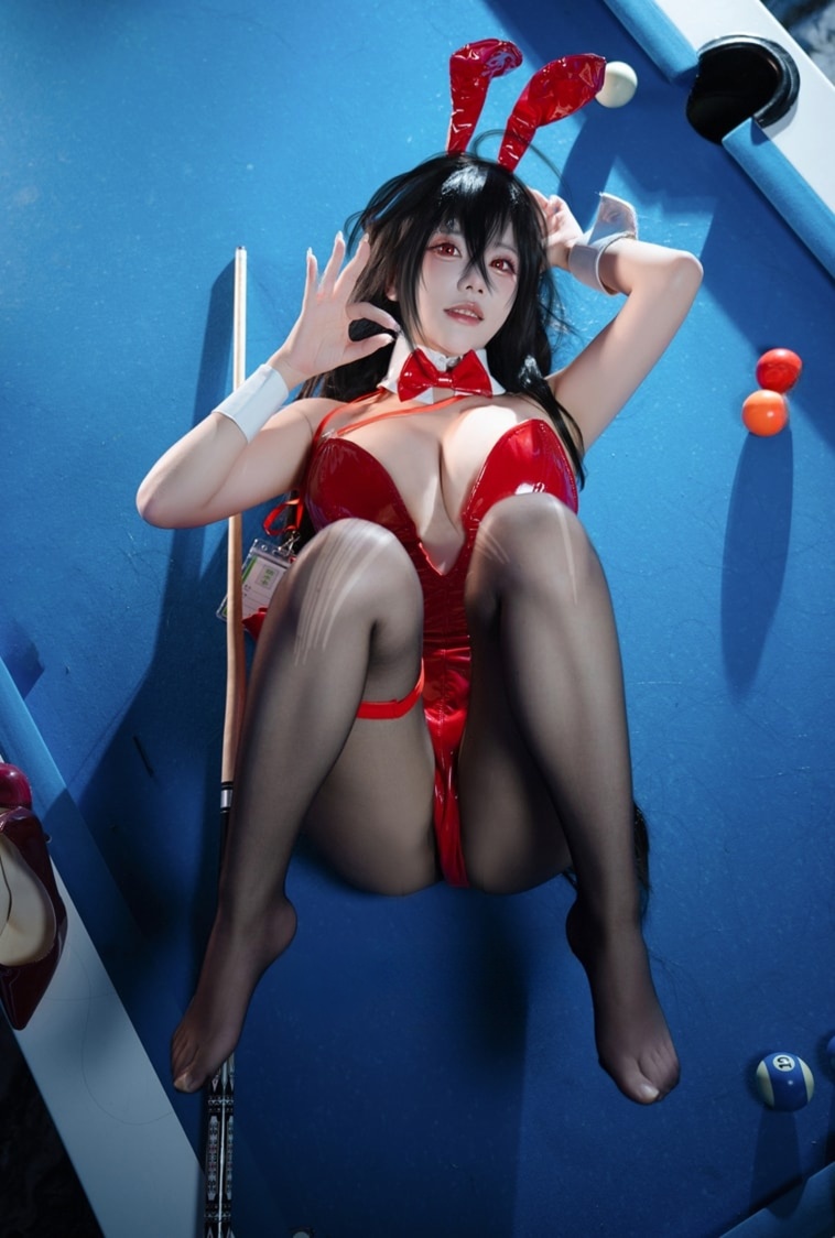 是一只熊仔吗#大凤兔女郎--美丽佳人！