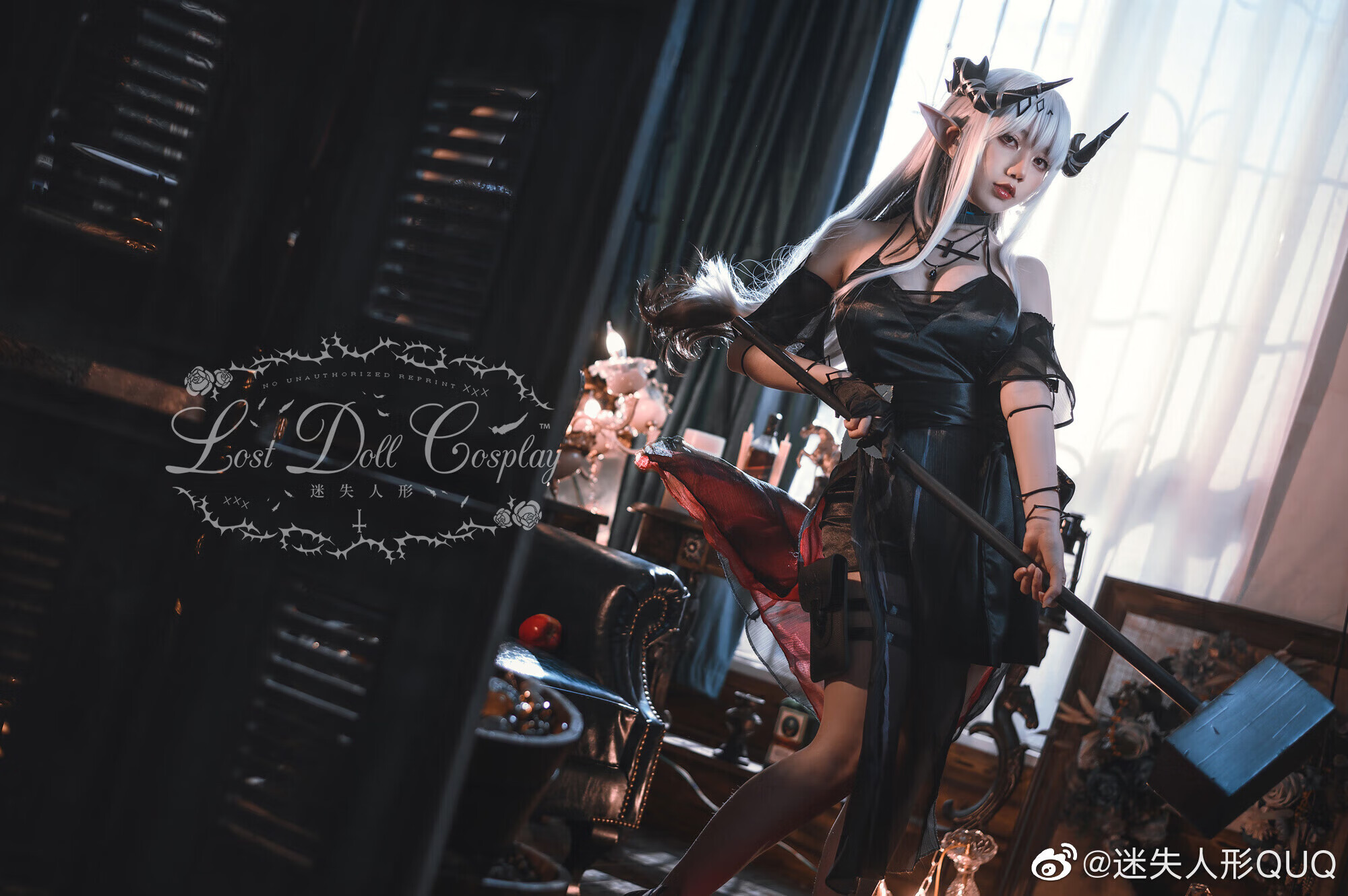 迷失人形QUQcos明日方舟——泥岩，清纯冷艳并存的美女COSER