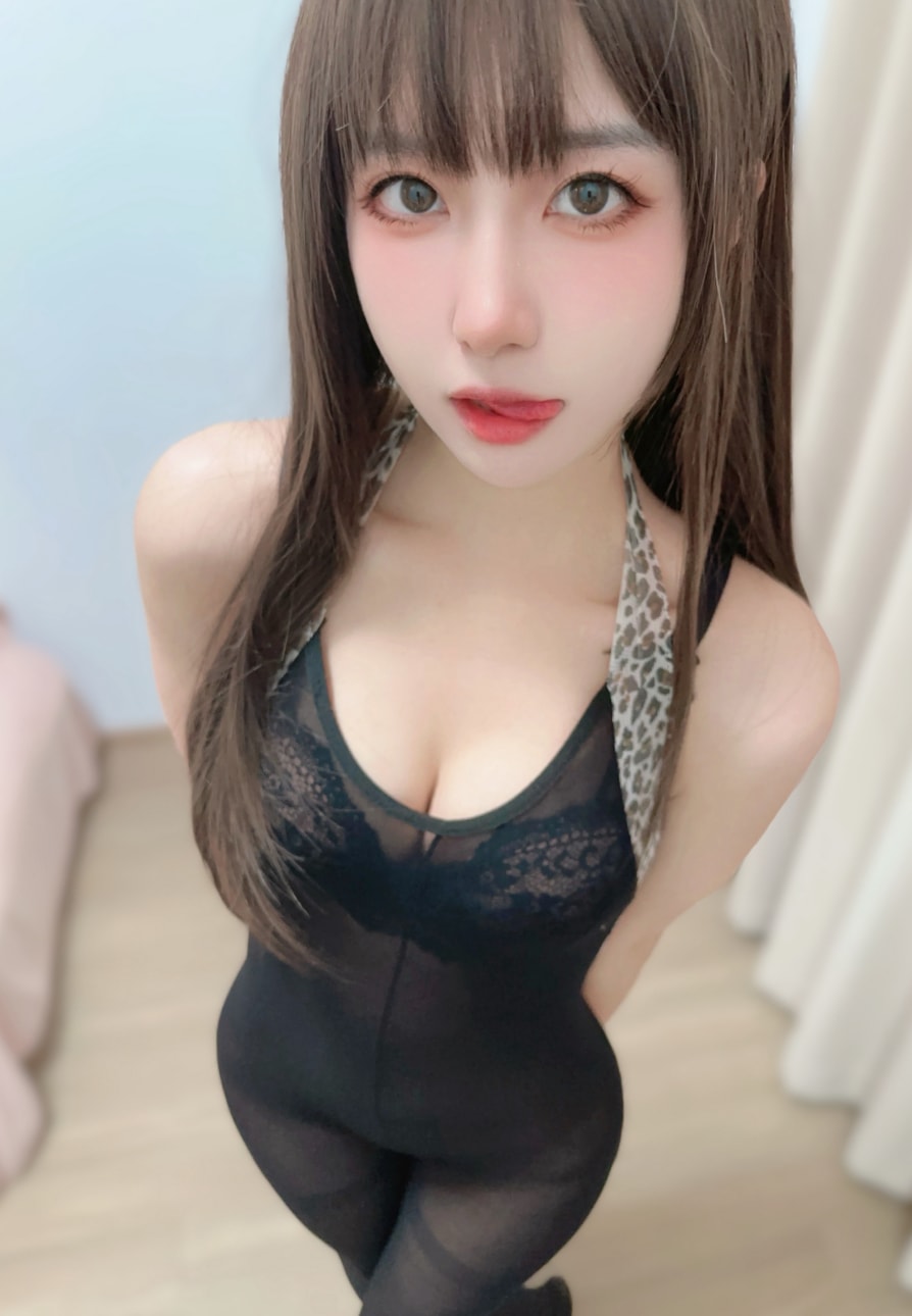 布丁大法 – 黑斯一线天--美丽佳人! 布丁大法 – 黑斯一线天--美丽佳人!