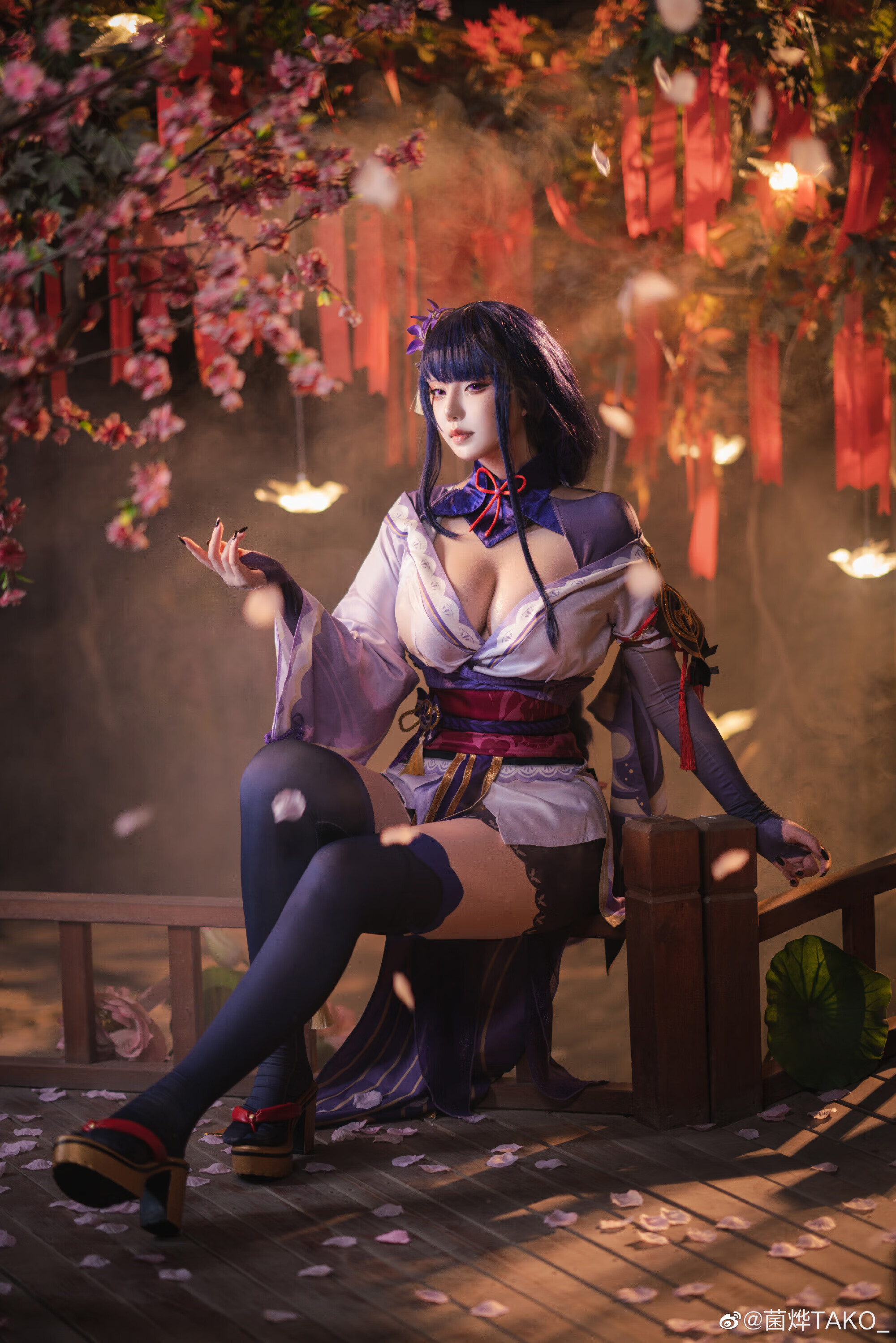 绝美容颜的菌烨tako，这样的魔鬼身材你爱了吗