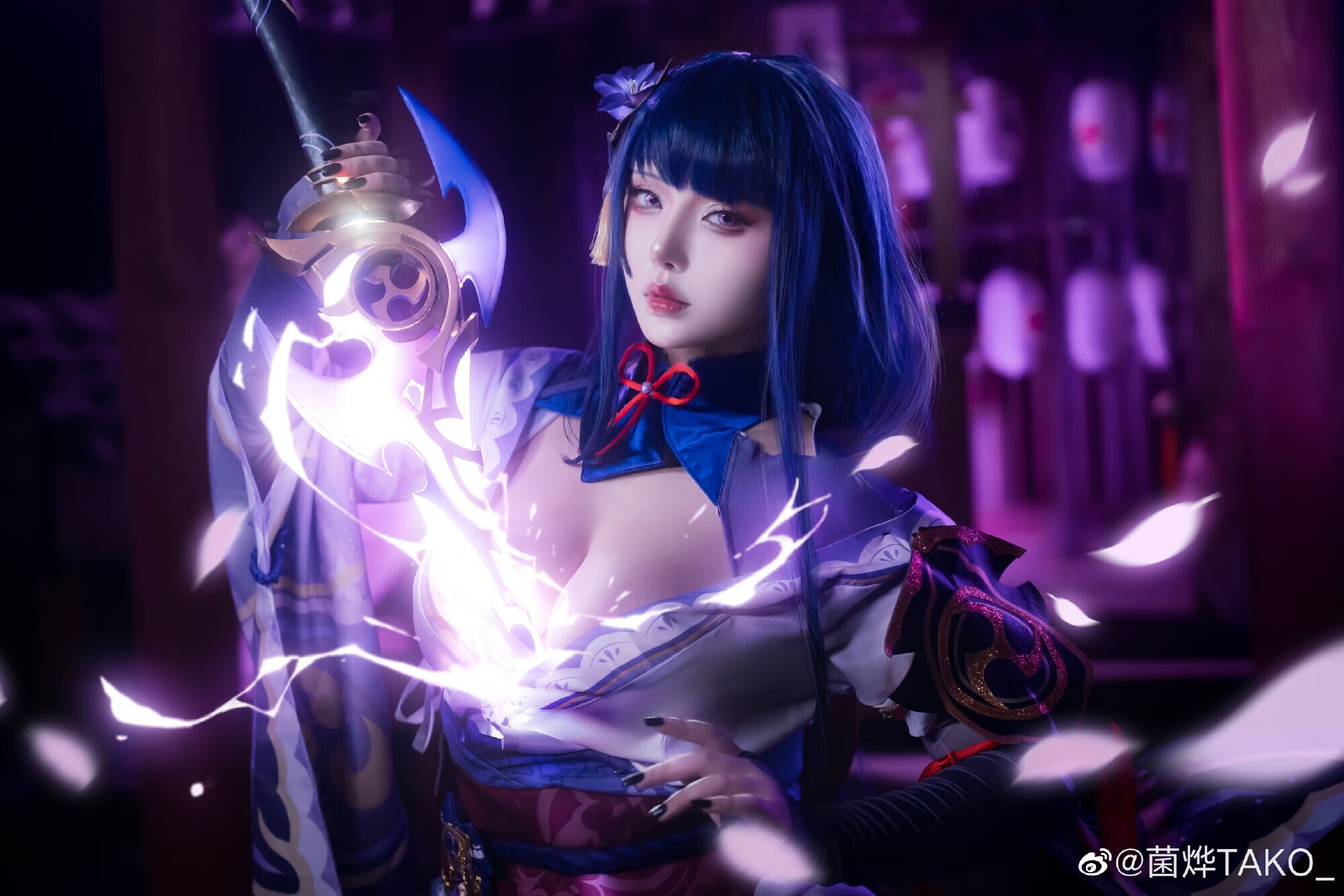 绝美容颜的菌烨tako，这样的魔鬼身材你爱了吗
