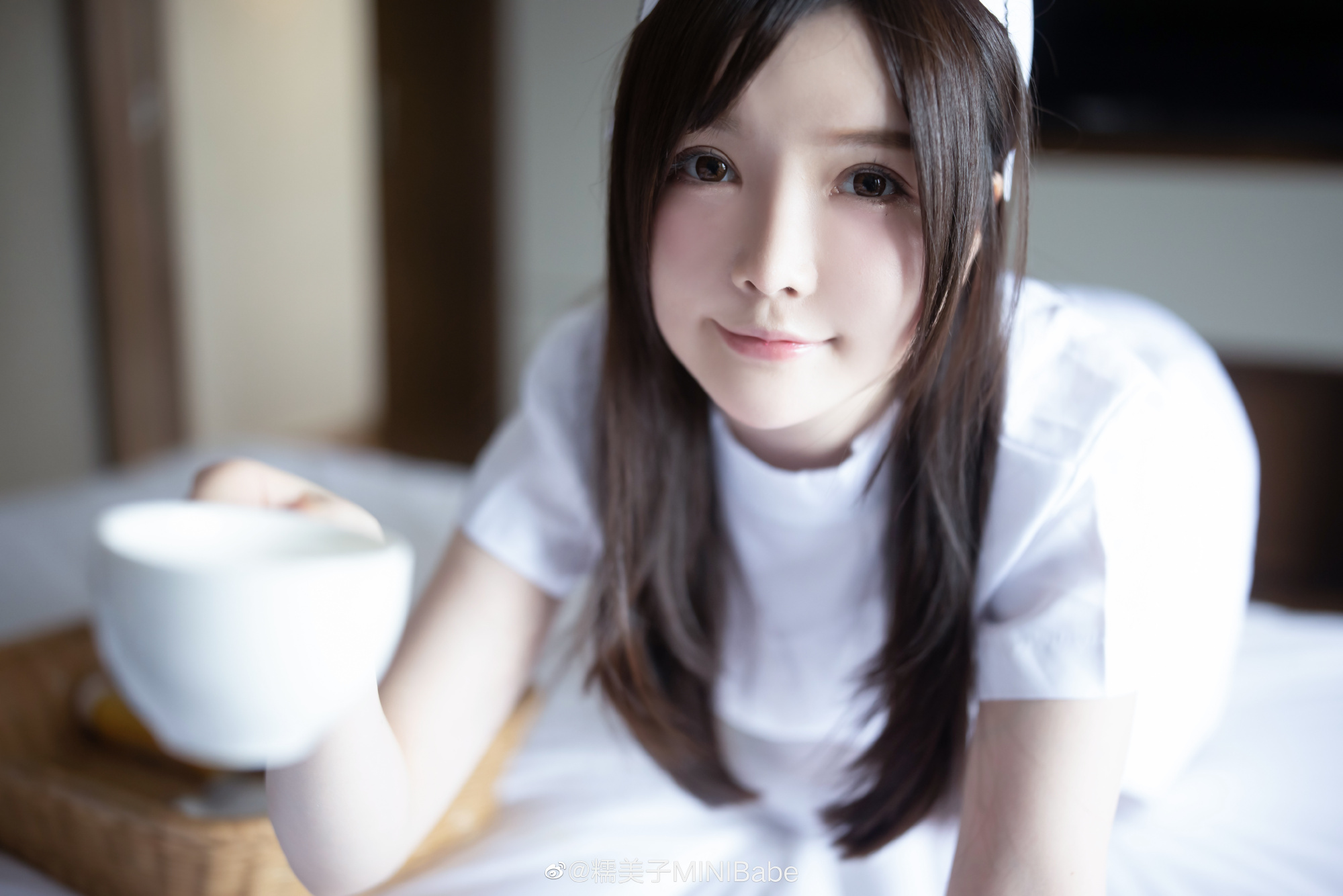 纯欲护士糯美子MINIBabe，你想做他的病人吗