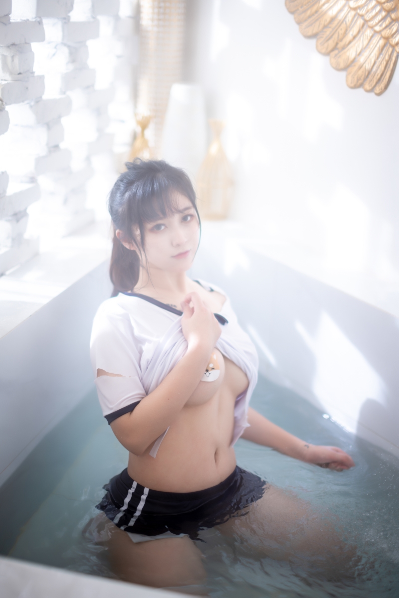 奇行<span class=
