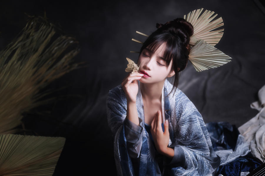 贰加六等于几？等于今天这位小美女