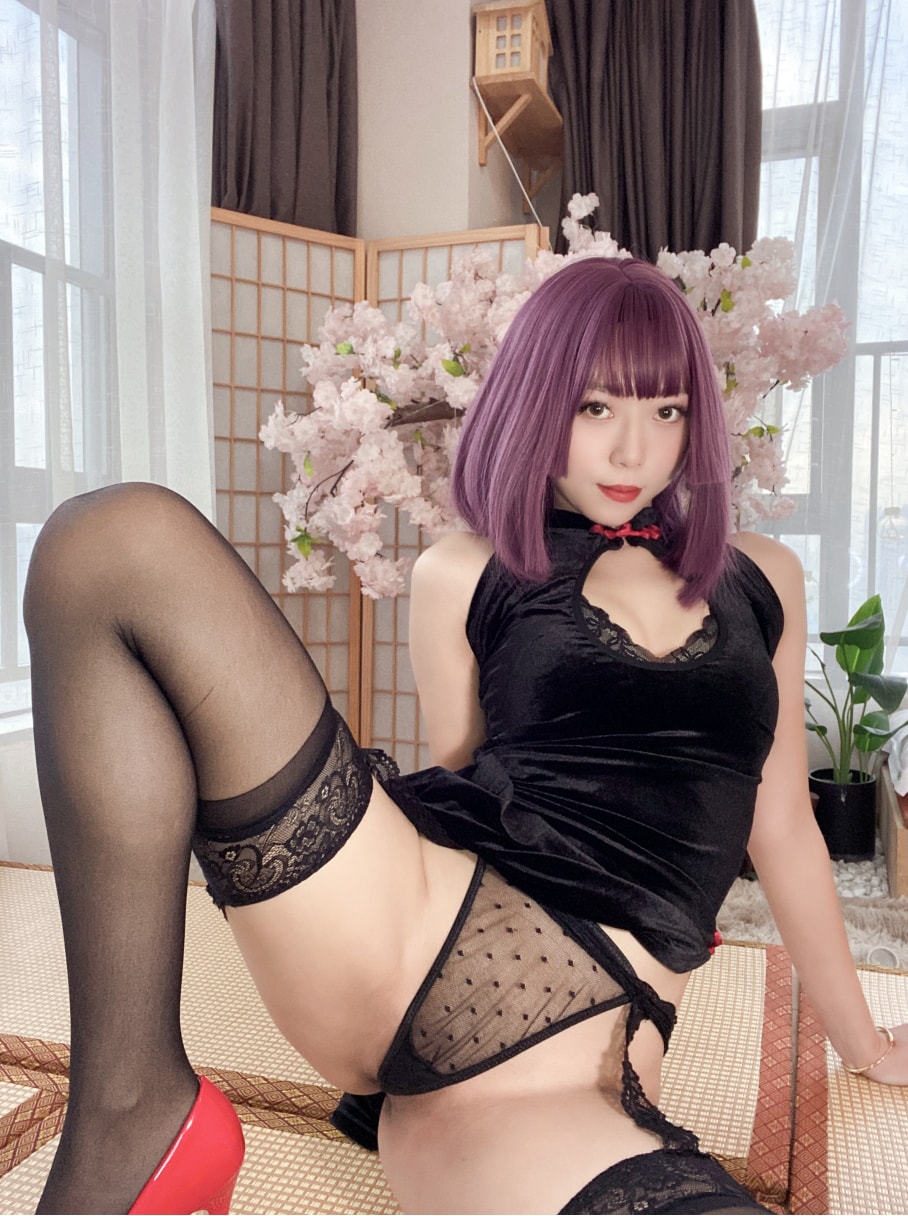 Money冷冷 –#高叉旗袍蕾丝裙--适合收藏！