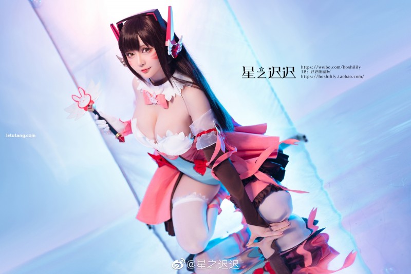 重量级人气COSER——星之迟迟，欧美身材很是突出哦