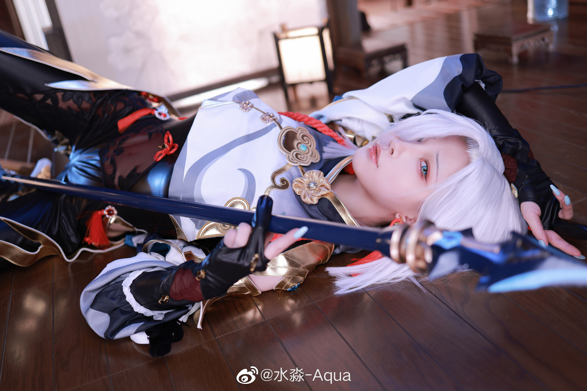 水淼Aqua神还原COS，一颦一笑都深深吸引了我