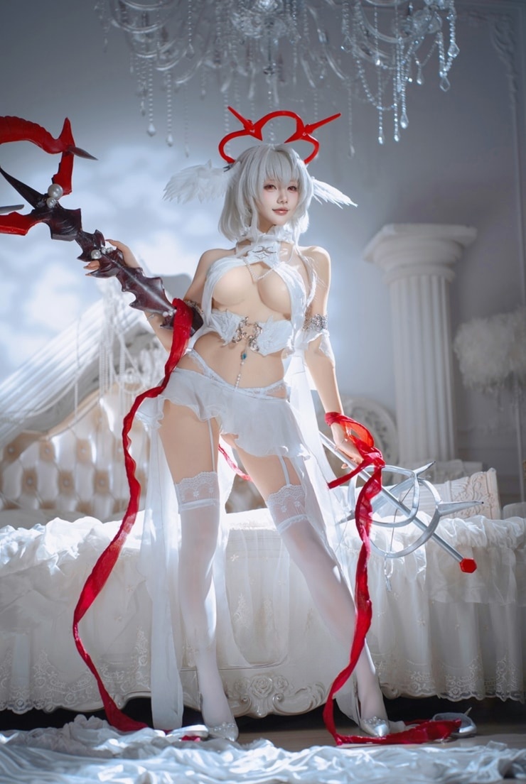 是一只熊仔吗#碧蓝航线 珍珠号·魔堡中的堕天使--高端精品！