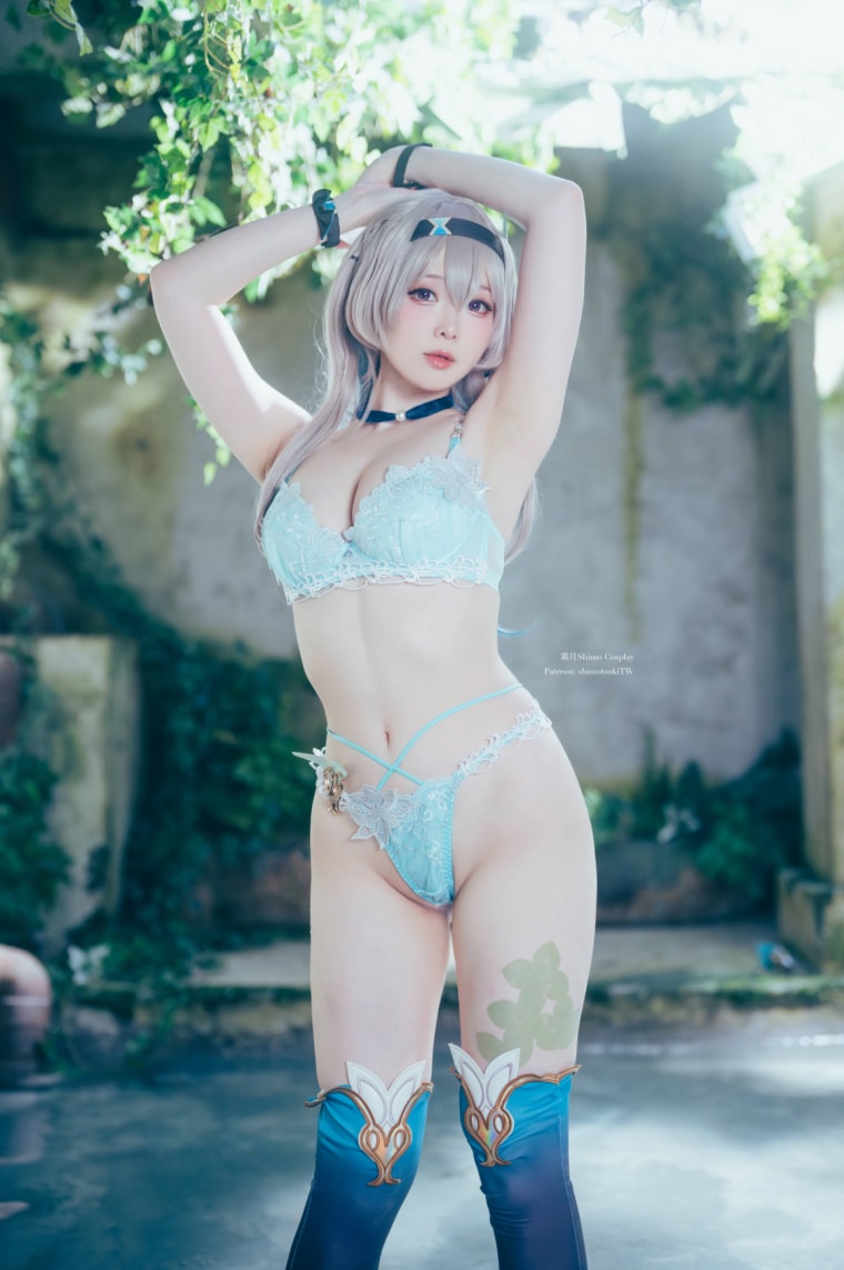 霜月shimo#Firefly (HSR)--美丽佳人！