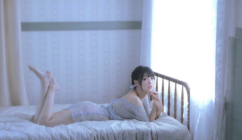 妩媚美女——周叽是可爱兔兔，若隐若现最是吸引人